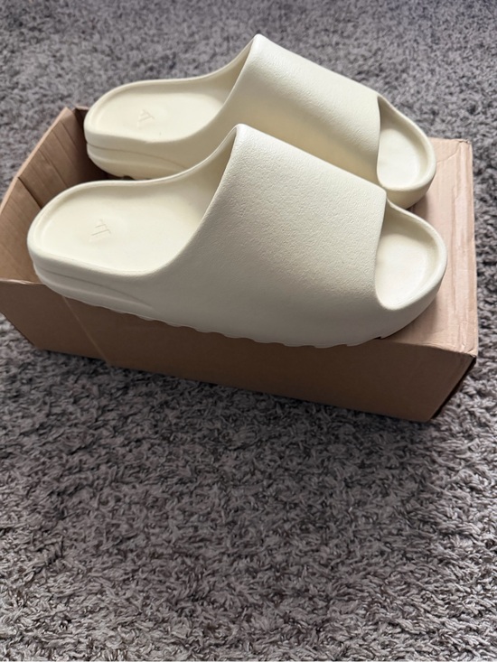 adidas Yeezy Slides in Off-White Cream